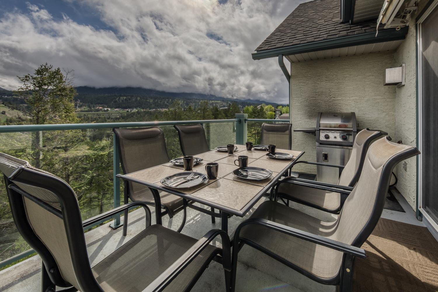 The Peaks 3 Bedroom Mountain View Condo Radium Hot Springs Esterno foto
